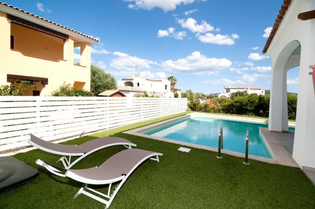 Villa Paradise บูโดนี ภายนอก รูปภาพ