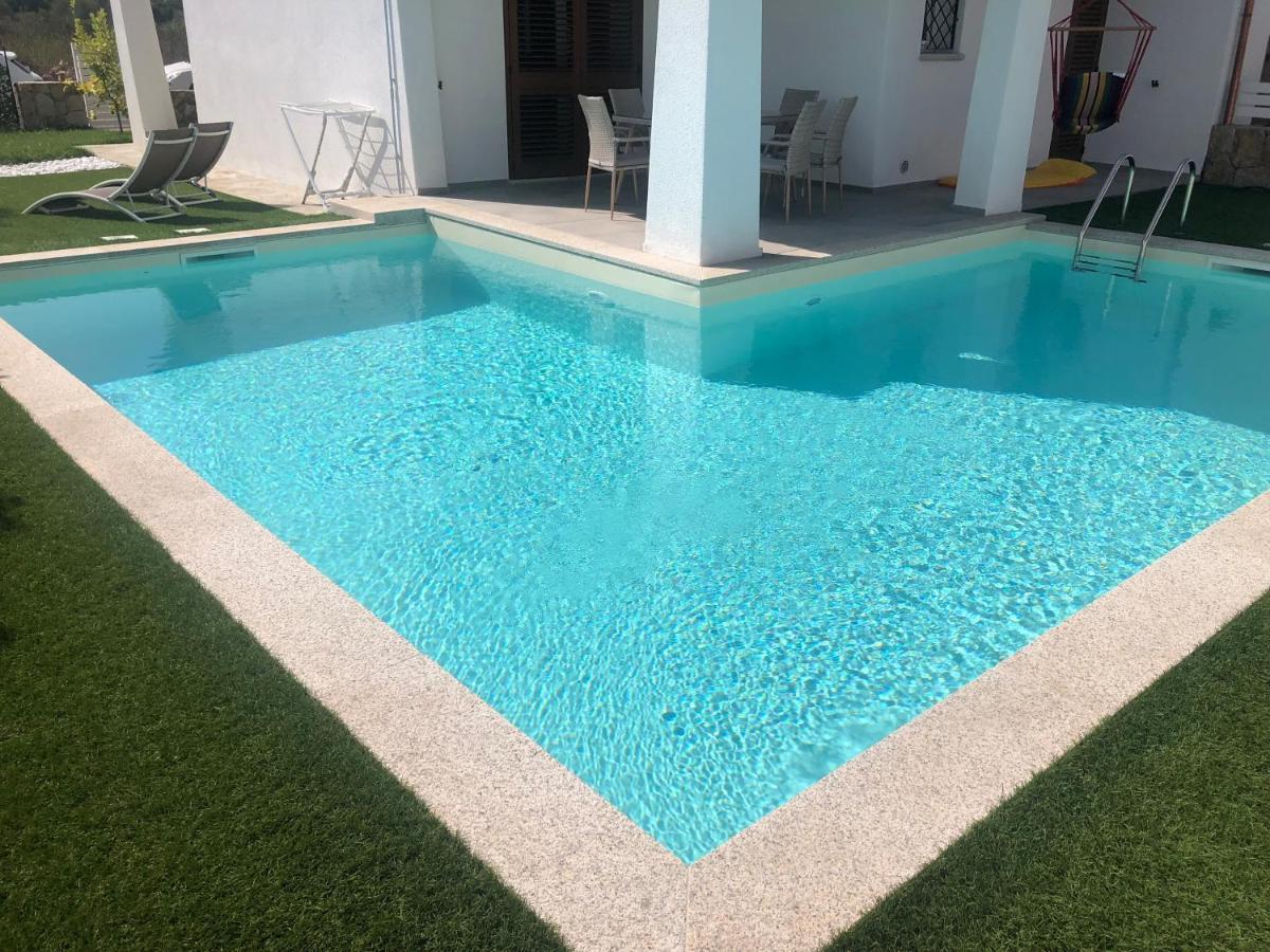 Villa Paradise บูโดนี ภายนอก รูปภาพ